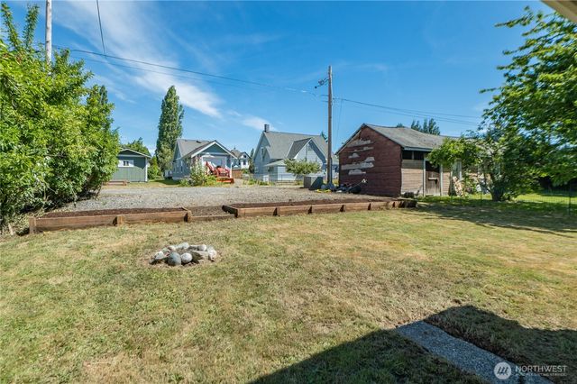 462 G Street, Blaine, WA 98230