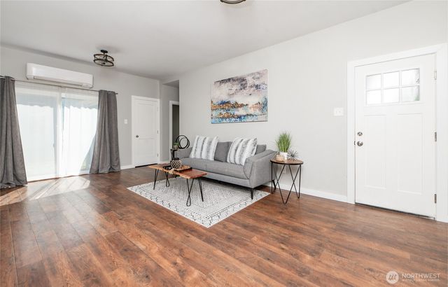 462 G Street, Blaine, WA 98230