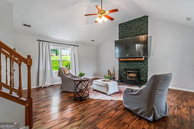 153 Natures Cove Road, Newnan, GA 30263