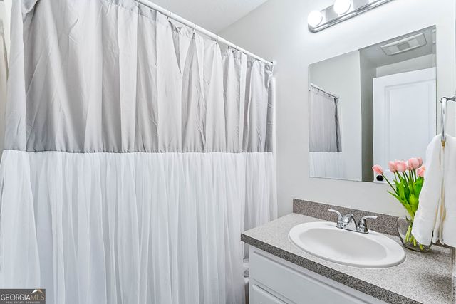 153 Natures Cove Road, Newnan, GA 30263