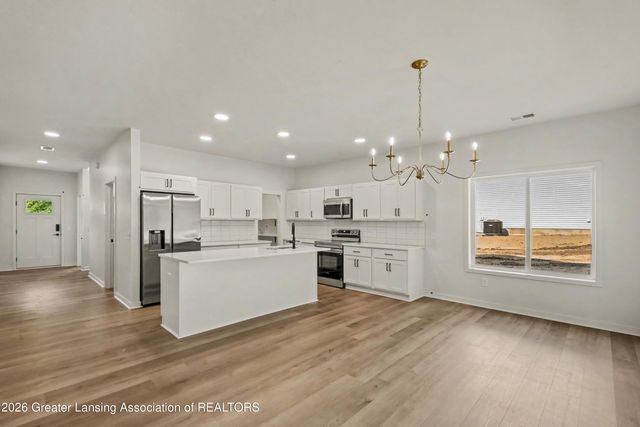 1480 W Valley Road, Lansing, MI 48906
