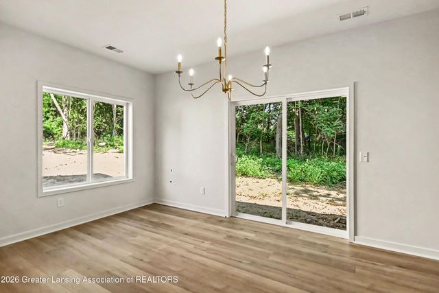 1480 W Valley Road, Lansing, MI 48906