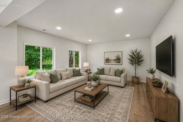 1480 W Valley Road, Lansing, MI 48906