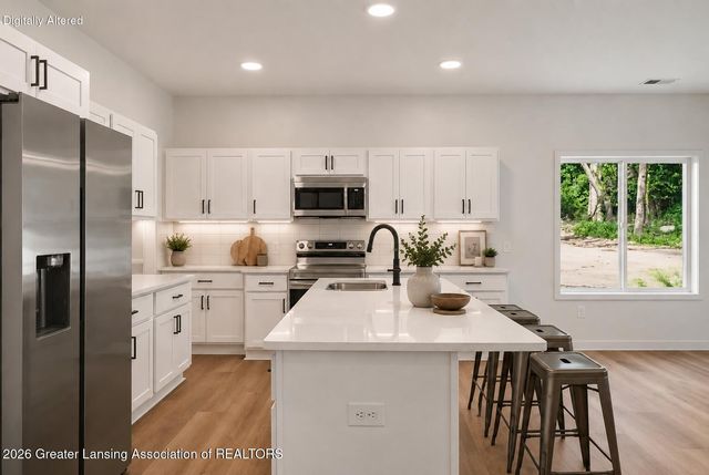 1480 W Valley Road, Lansing, MI 48906