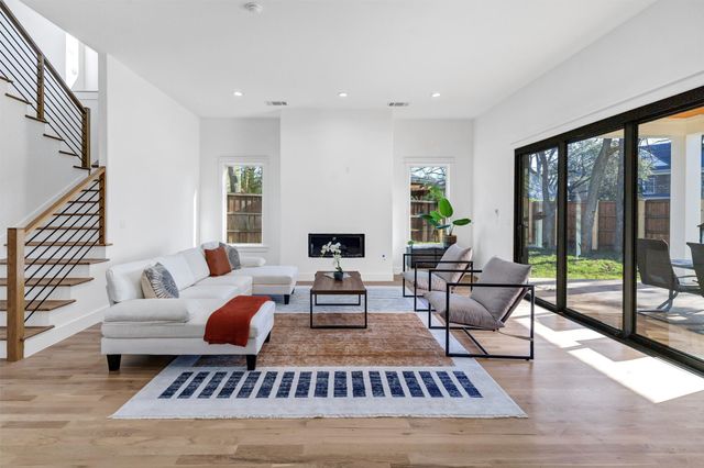 5940 Bryan Parkway, Dallas, TX 75206