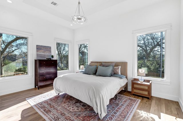 5940 Bryan Parkway, Dallas, TX 75206