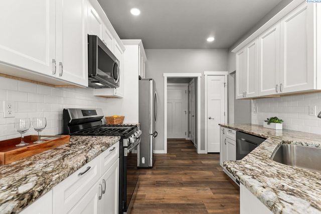 610 Harvest Loop, Palouse, WA 99161