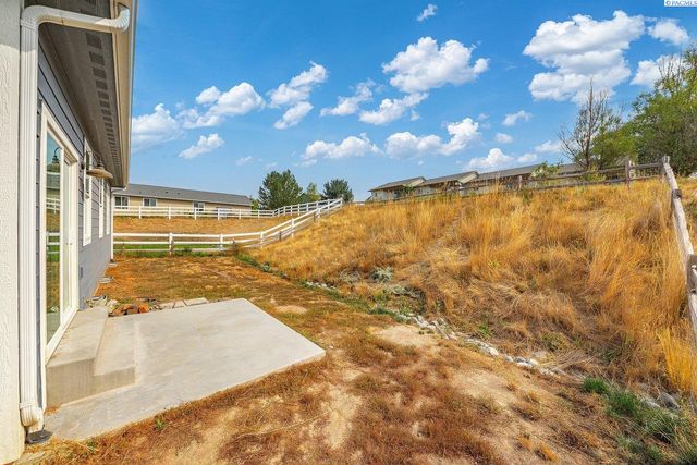 610 Harvest Loop, Palouse, WA 99161