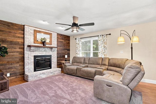 13 ARUNDEL LN, Elkton, MD 21921