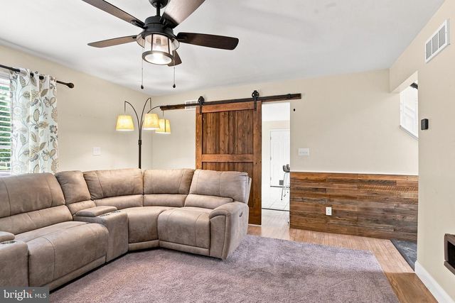 13 ARUNDEL LN, Elkton, MD 21921