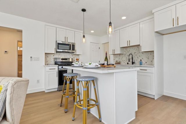 4156 Franklin Avenue, San Diego, CA 92113