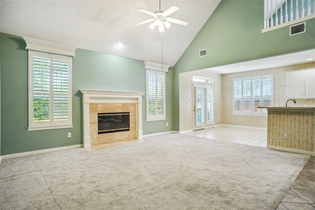 448 Shade Tree Circle, Hurst, TX 76054