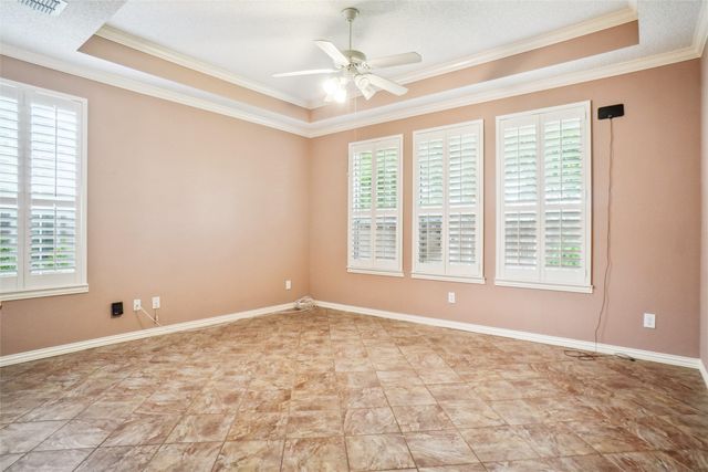 448 Shade Tree Circle, Hurst, TX 76054