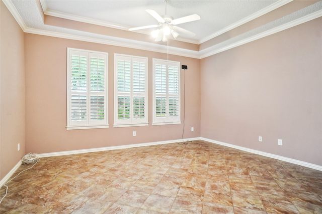 448 Shade Tree Circle, Hurst, TX 76054