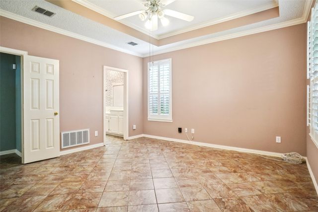 448 Shade Tree Circle, Hurst, TX 76054