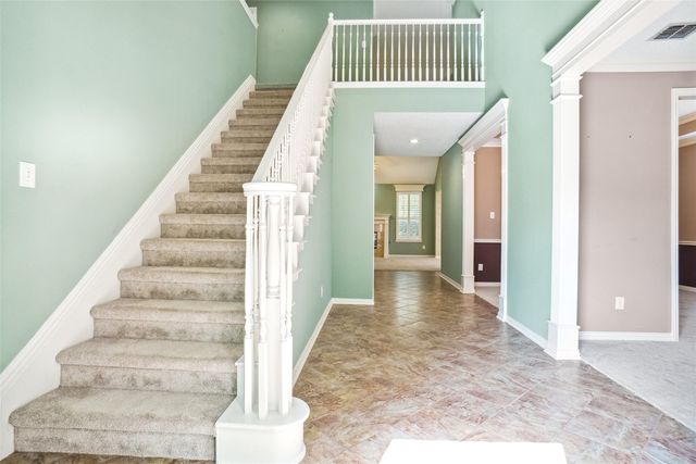448 Shade Tree Circle, Hurst, TX 76054