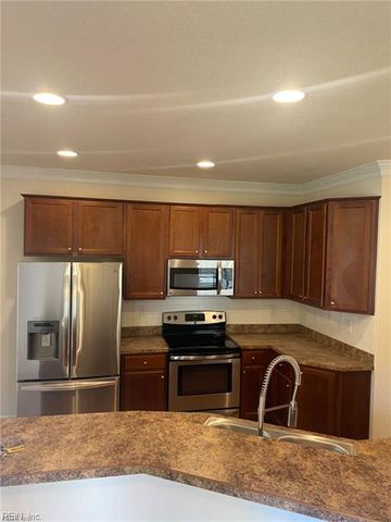 5500 Muth CT, Virginia Beach, VA 23462