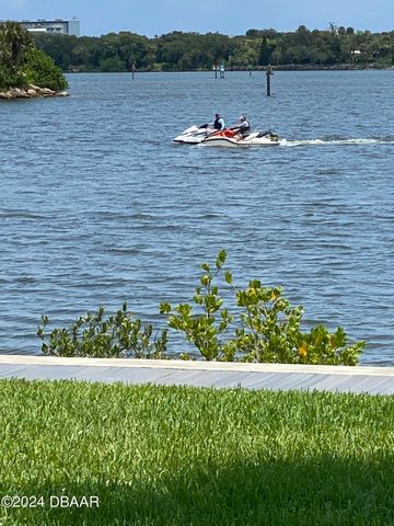 715 S Beach St Apt 311D, Daytona Beach, FL 32114