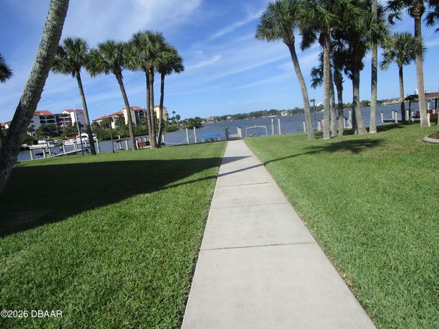 715 S Beach St Apt 311D, Daytona Beach, FL 32114