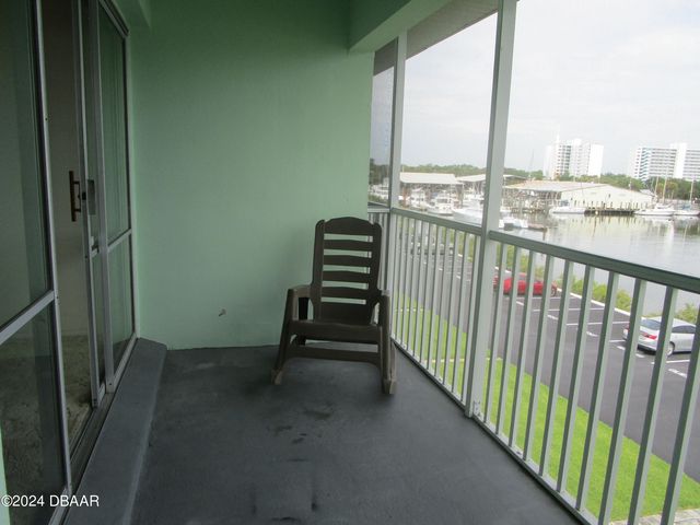 715 S Beach St Apt 311D, Daytona Beach, FL 32114