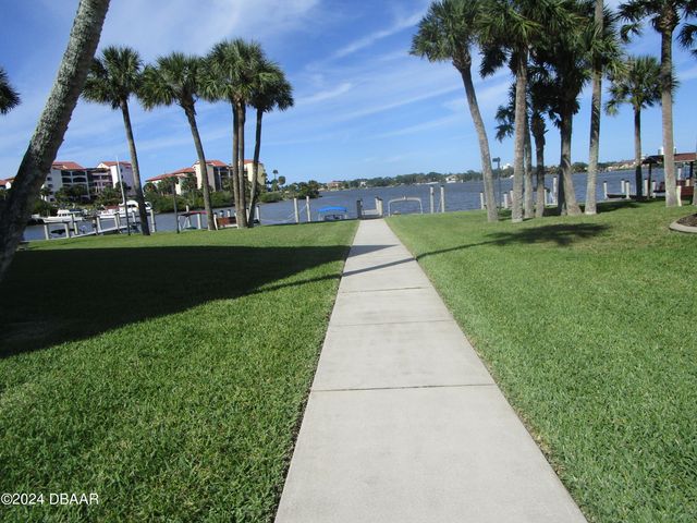 715 S Beach St Apt 311D, Daytona Beach, FL 32114