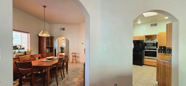 2011 Desert Springs Court, Las Cruces, NM 88011