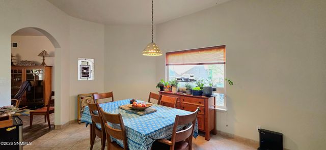 2011 Desert Springs Court, Las Cruces, NM 88011