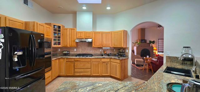 2011 Desert Springs Court, Las Cruces, NM 88011