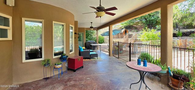 2011 Desert Springs Court, Las Cruces, NM 88011