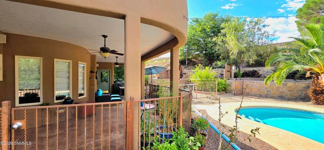 2011 Desert Springs Court, Las Cruces, NM 88011
