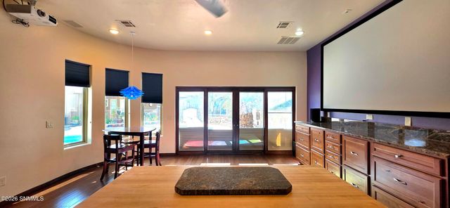 2011 Desert Springs Court, Las Cruces, NM 88011