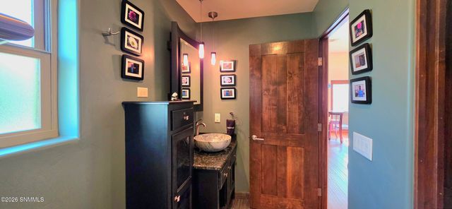 2011 Desert Springs Court, Las Cruces, NM 88011