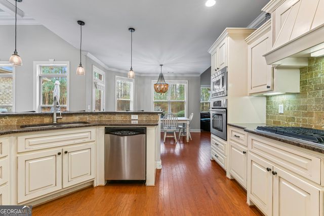 1509 Royce Drive, Locust Grove, GA 30248