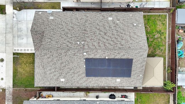 1113 Greenbrier Drive, Hanford, CA 93230