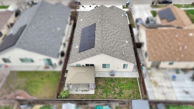 1113 Greenbrier Drive, Hanford, CA 93230