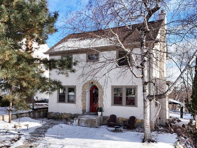 4833 13th Avenue S, Minneapolis, MN 55417