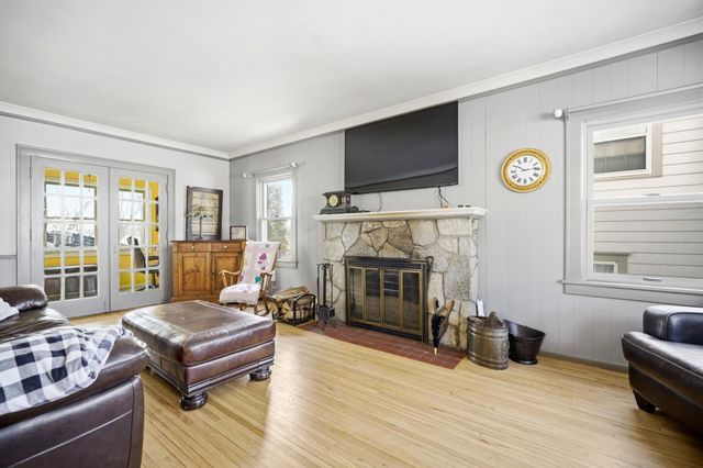 4833 13th Avenue S, Minneapolis, MN 55417