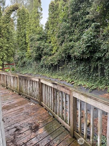 14003 70th Street E, Sumner, WA 98390