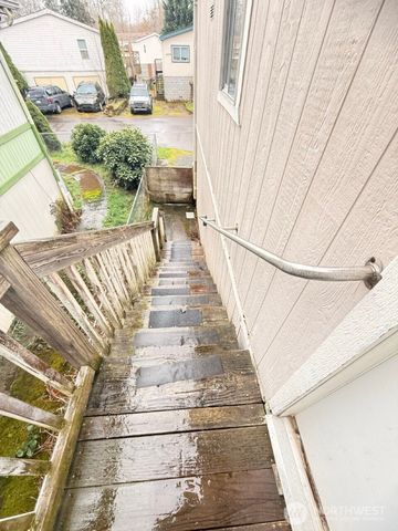 14003 70th Street E, Sumner, WA 98390