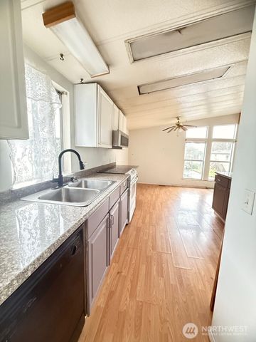 14003 70th Street E, Sumner, WA 98390