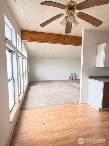 14003 70th Street E, Sumner, WA 98390