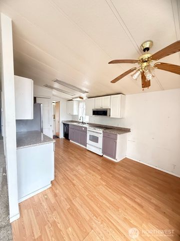 14003 70th Street E, Sumner, WA 98390