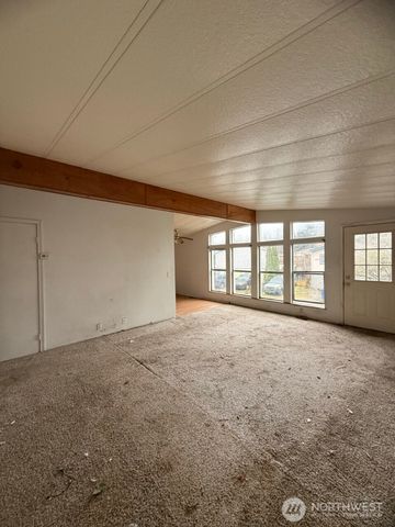 14003 70th Street E, Sumner, WA 98390