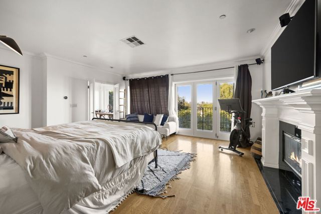 3411 Tareco Drive, Los Angeles, CA 90068