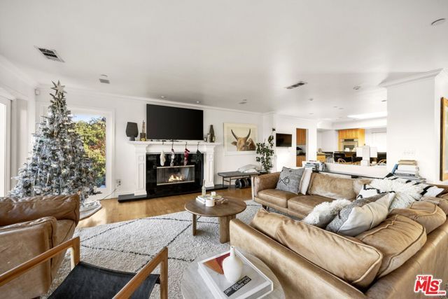 3411 Tareco Drive, Los Angeles, CA 90068