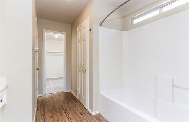 730 Redwing Place Drive, Houston, TX 77009