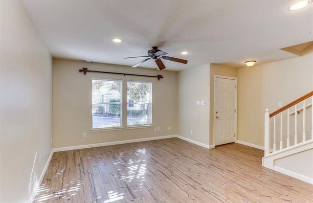 730 Redwing Place Drive, Houston, TX 77009