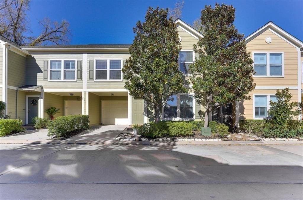 730 Redwing Place Drive, Houston, TX 77009