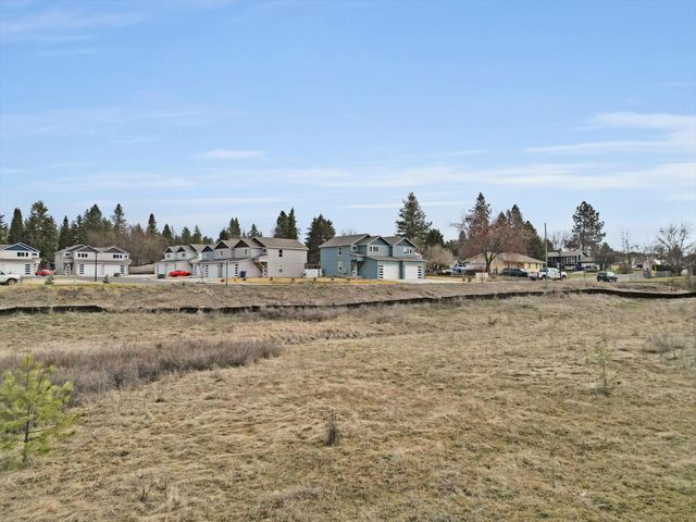 8xx E F St, Deer Park, WA 99006