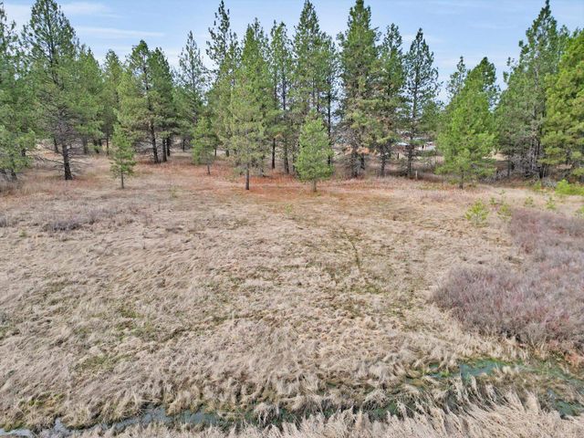 8xx E F St, Deer Park, WA 99006